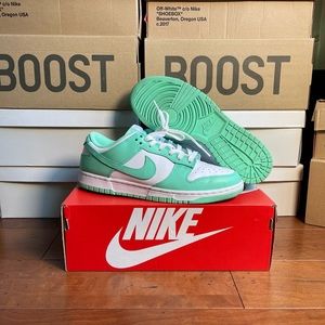 Nike dunk low Green Glow
